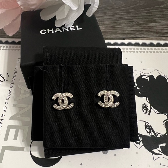 CHANEL Jewelry - CHANEL Classic CC Silver Stud Earrings - AUTH